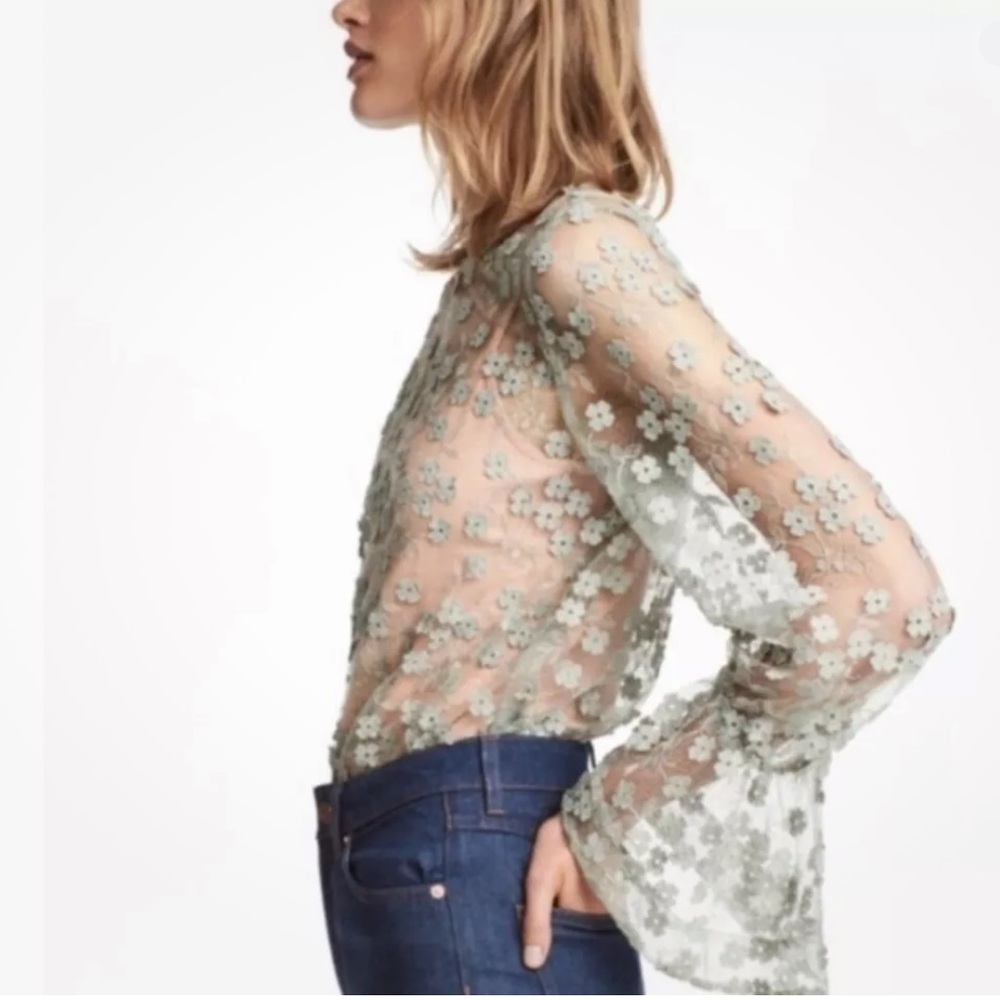 H&M Green Lace Bell Sleeve Sheer Blouse 
Sz 12